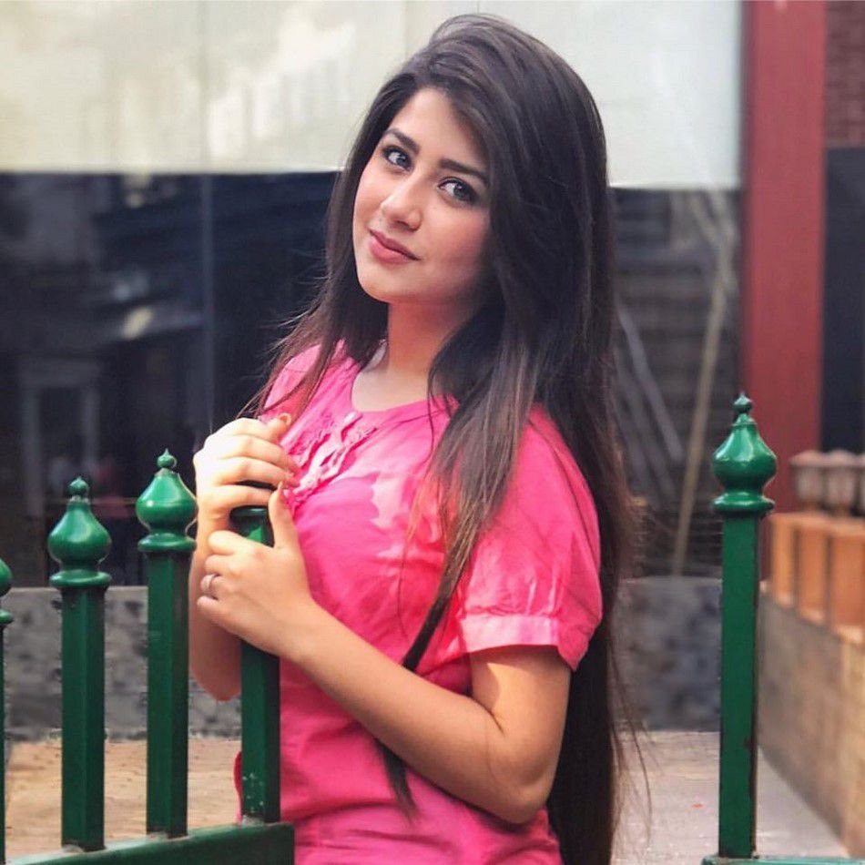 Aditi Bhatia Age, Family, Husband, Serial, Biography 11 Aditi Bhatia Photos (3)