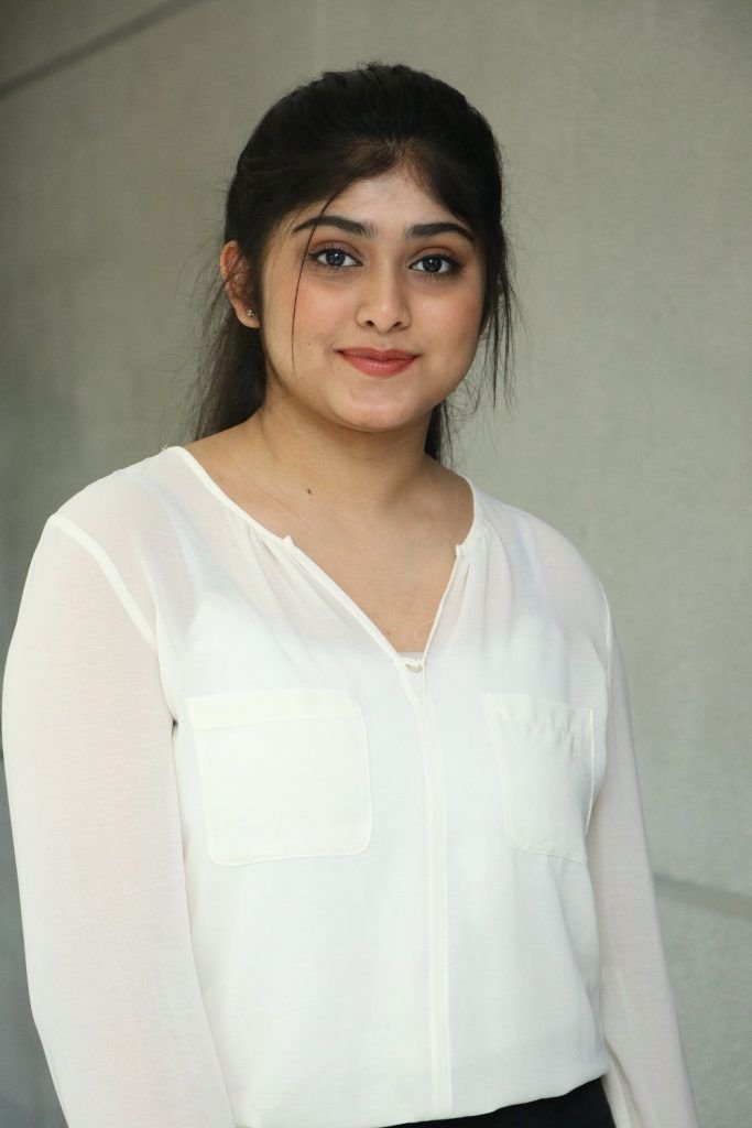 Aishwarya Ullas Malayalam Actress Photoshoot (4)