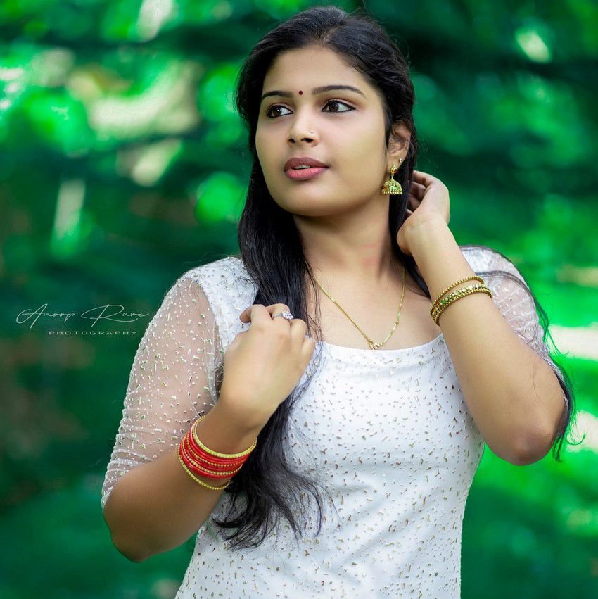 Akhina Shibu age, family, husband, serial, biography 5 Akhina Shibu Serial Actress Photoshoot