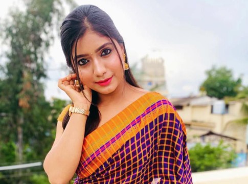 Akshata Deshpande Age, Wiki, Family, Husband, Serials, Biography ...