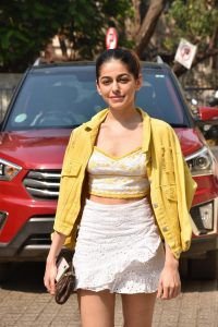 Alaya Furniturewala Pictures (2)