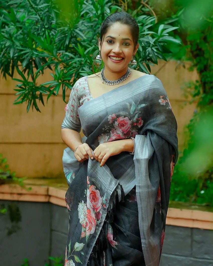 Amrutha Nair Malayalam Serial Actress Images
