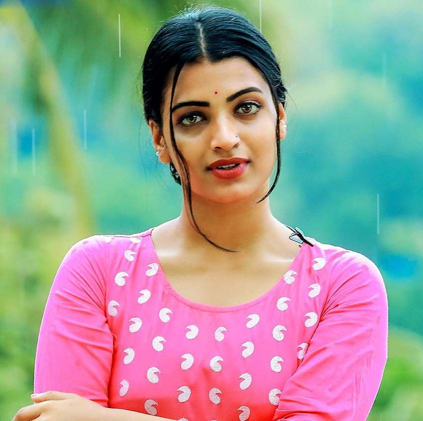 Amrutha Saju age, family, movies, husband, biography 1 Amrutha Saju Actress Wiki, Age, Family, Biography, Movies