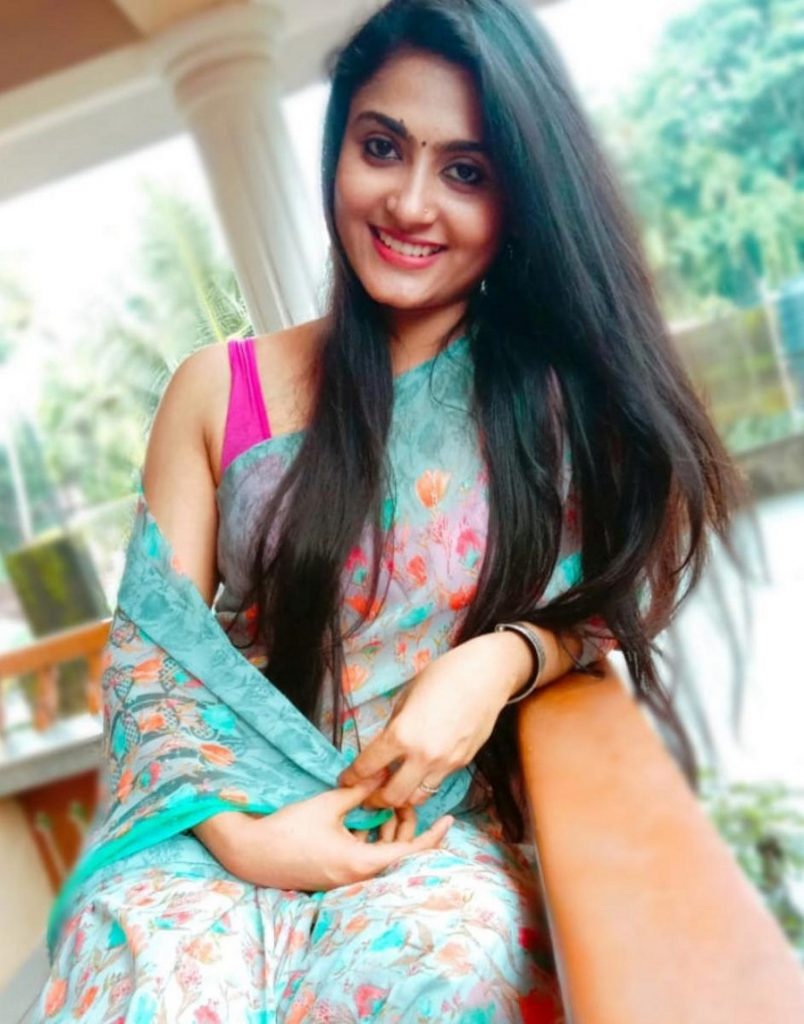 Anithra Nair Age, Family, Husband, Movies, Biography - BREEZEMASTI