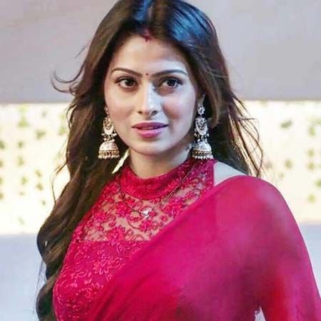 Exit Ullu Web Series Cast, Story, Online, Actress, wiki 5 Aparna Dixit