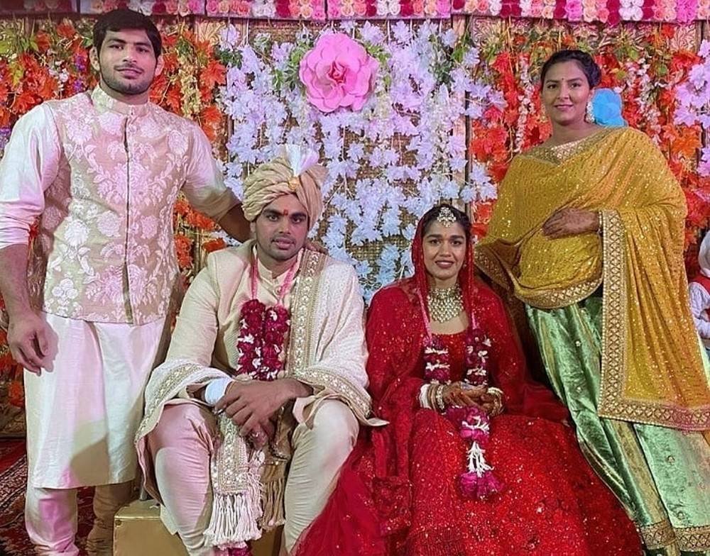 Indian wrestler Babita Phogat And Vivek Suhag Marriage Photos