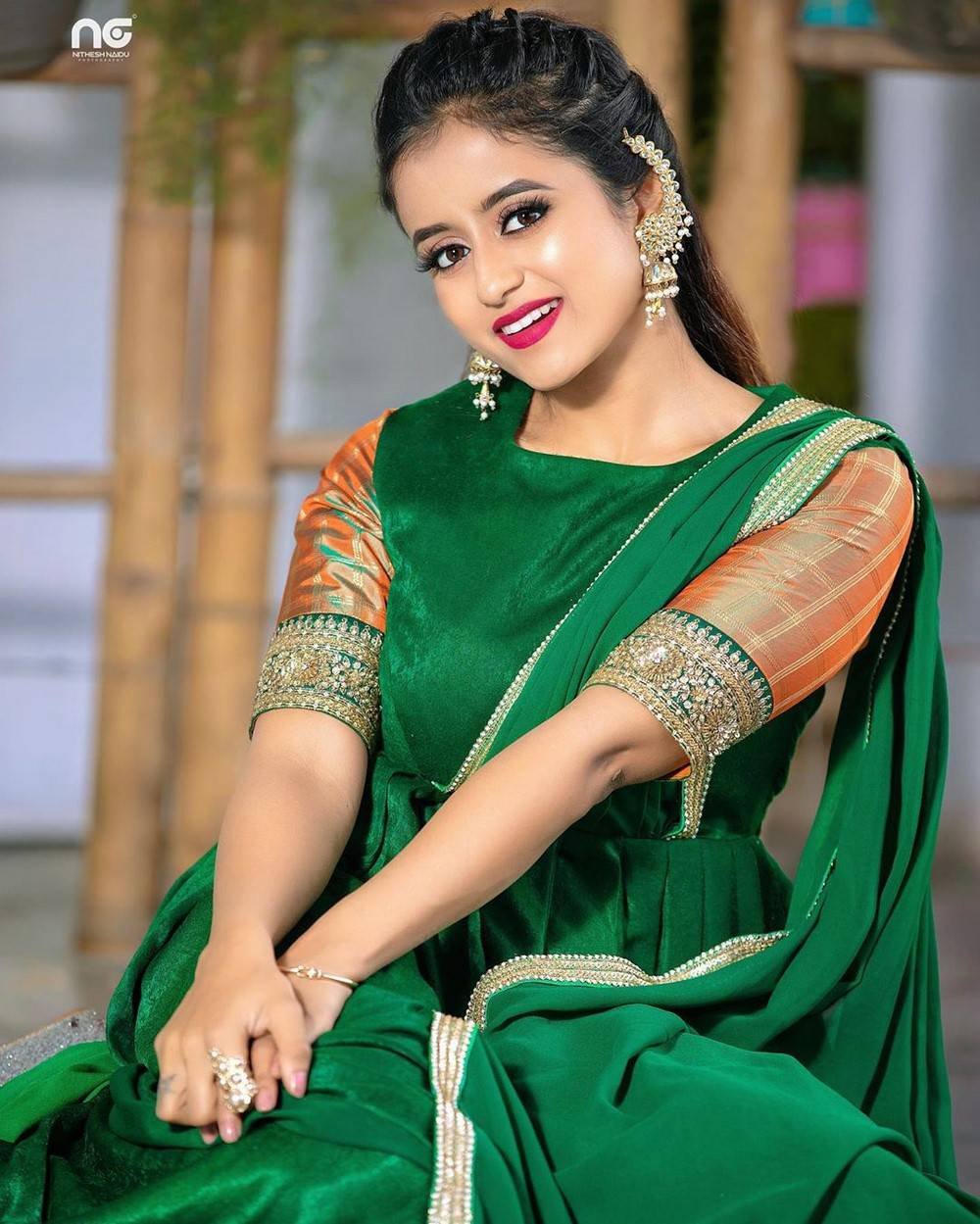 Chaitra Vasudevan Images (2)