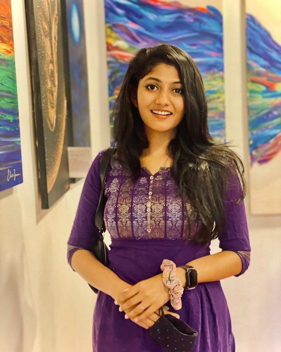 Drishya Raghunath Age, Parents, Husband, Movies, Biography 2 Drishya Raghunath Actress Images