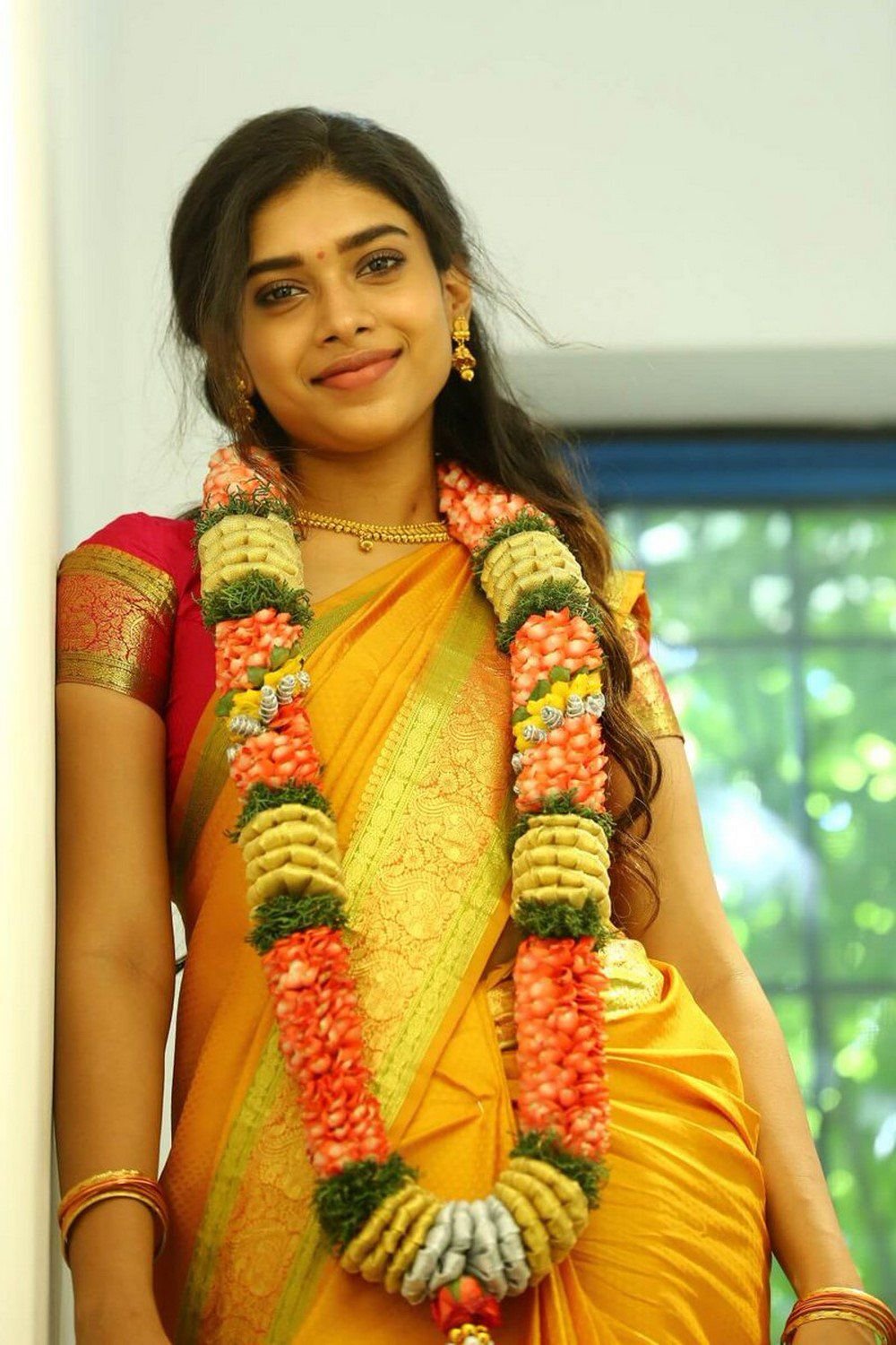 Dushara Vijayan Tamil actress photos