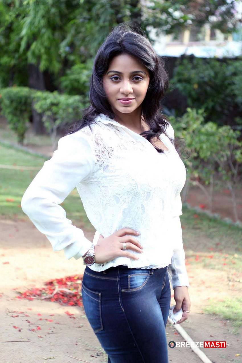 Eden Kuriakose age, family, husband, movies, biography 2 Eden Kuriakose Actress Images