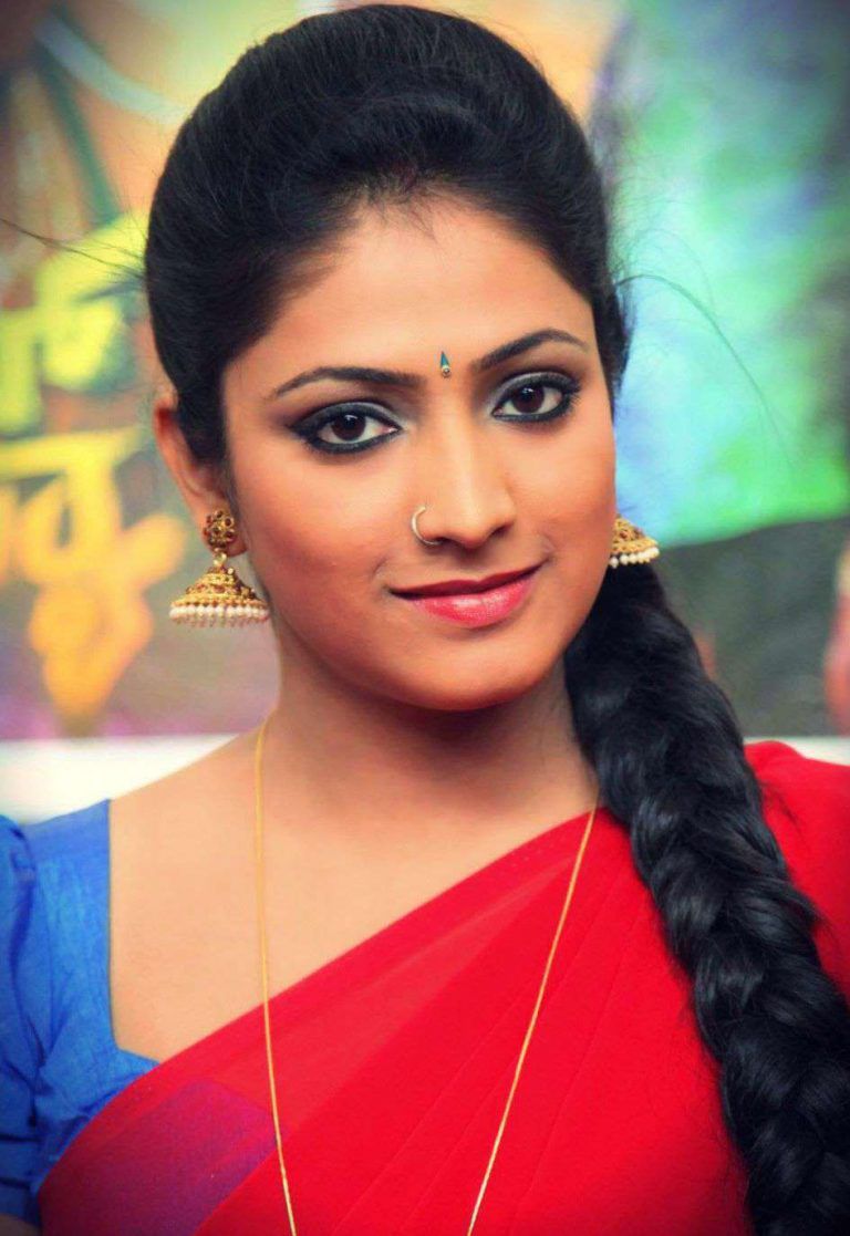 Haripriya Age, Husband, Family,movies, Biography, Wiki - BREEZEMASTI