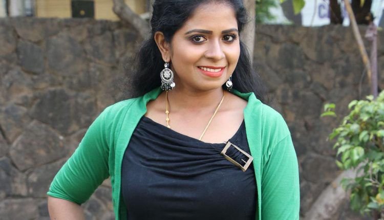 Jangiri Madhumitha age, movies, family, husband, biography 1 Jangiri Madhumitha Biography, Wiki, Age, Husband, Photos