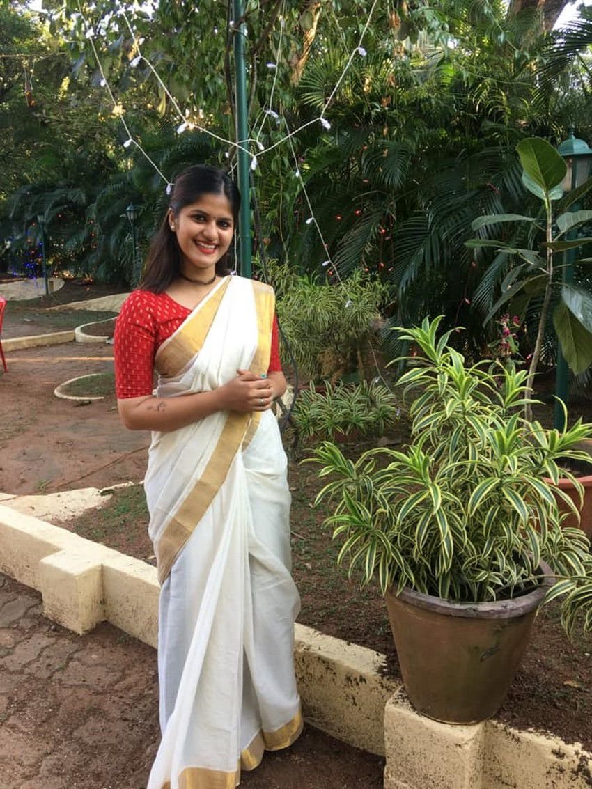 Lekshmy Nandan Age, Family, Husband, Serial, Biography 2 Lekshmy Nandan Actress Images