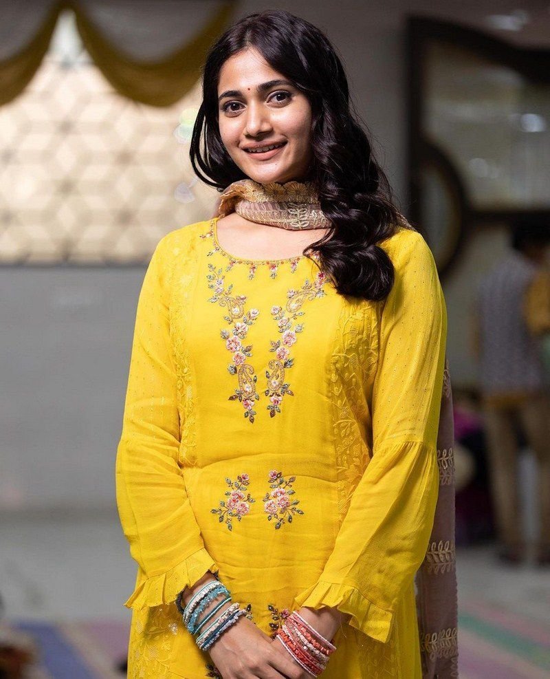 Losliya Mariyanesan Pictures