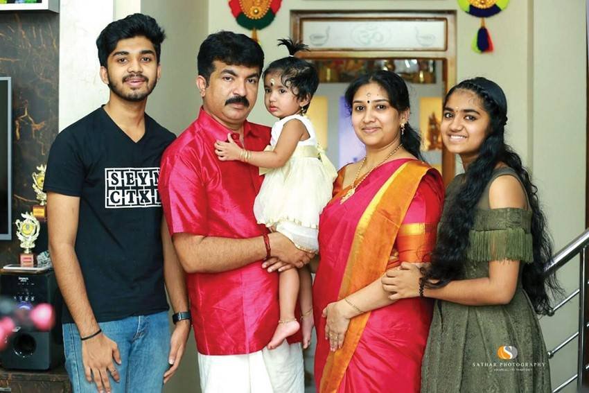 Malavika Manoj Family Photos