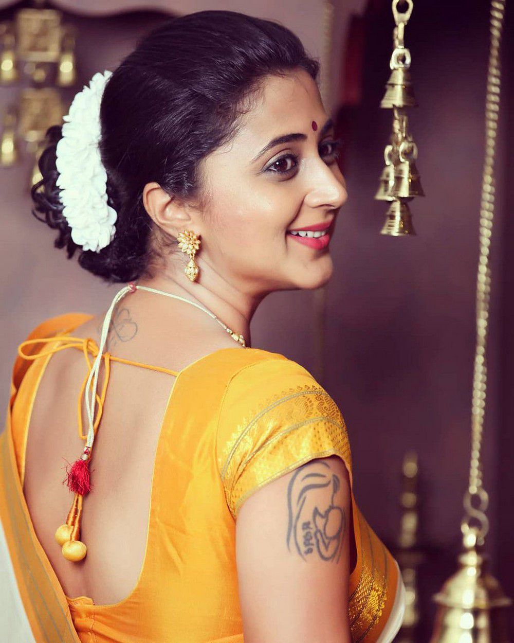 Malayalam Actress Kanika Instagram Photos (4)