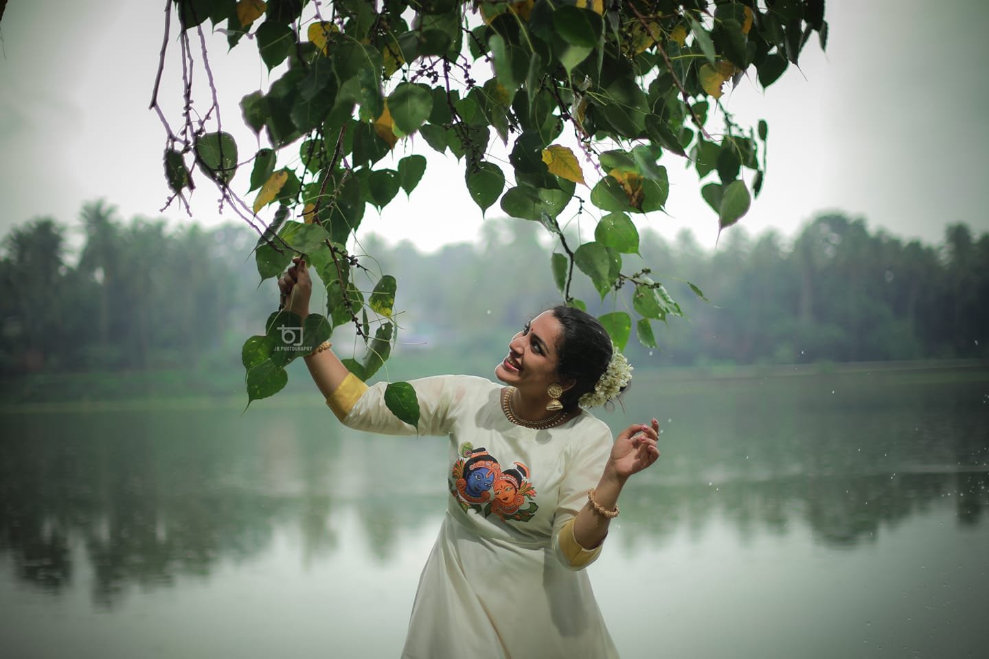 Vanditha Manoharan Age, Husband, Family, Movies, Biography 3 Malayalam Actress Vanditha Manoharan Images (2)