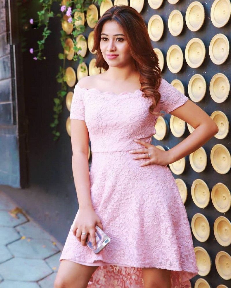 Manali Rathod Wiki, Age, Husband, Family, Movies, Biography 3 Manali Rathod Actress Photos