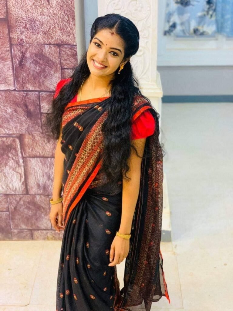 Monisha Arshak Actress Photos