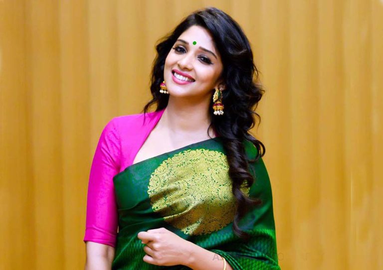 Nyla Usha Age, Family, Wiki, Husband, Movies, Biography - BREEZEMASTI