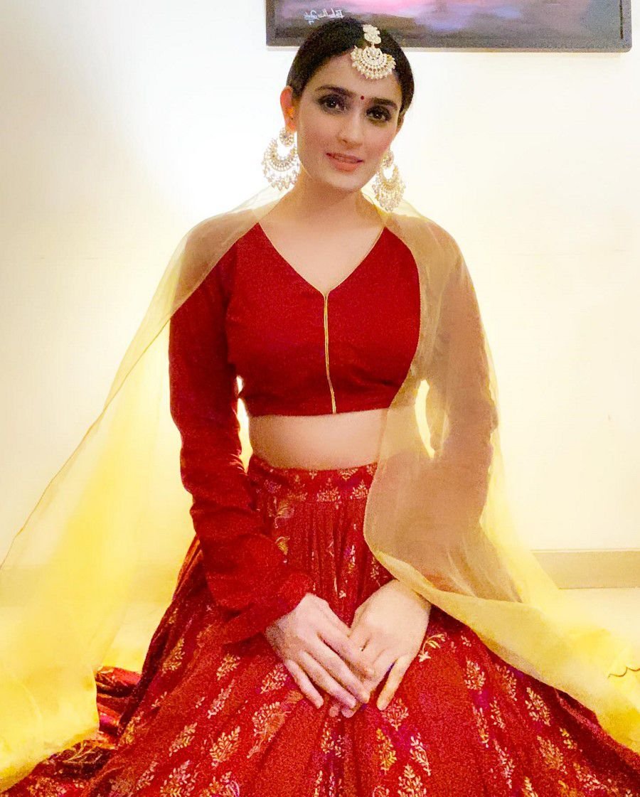 Pankhuri Awasthy Actress Images