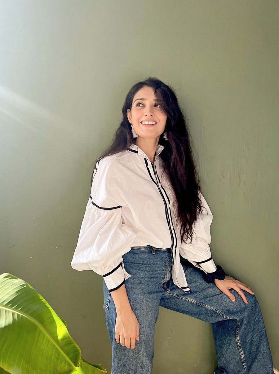 Pankhuri Awasthy Actress Photoshoot