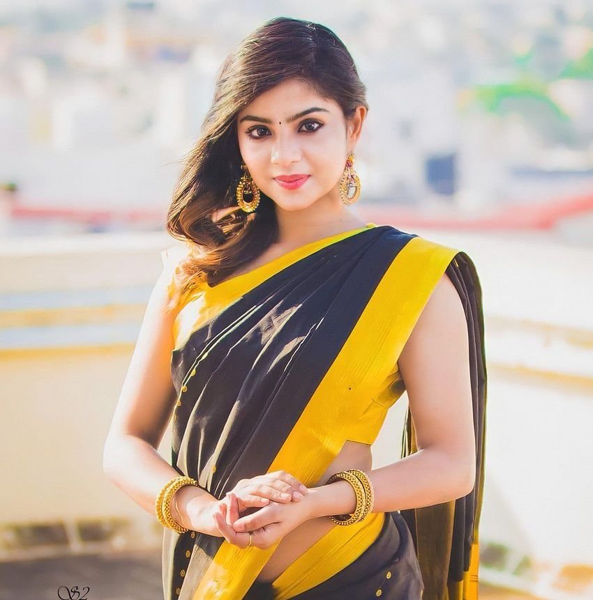 Pavithra Lakshmi Age, Family, Husband, Movies, Biography 6 Pavithra Lakshmi Photoshoot