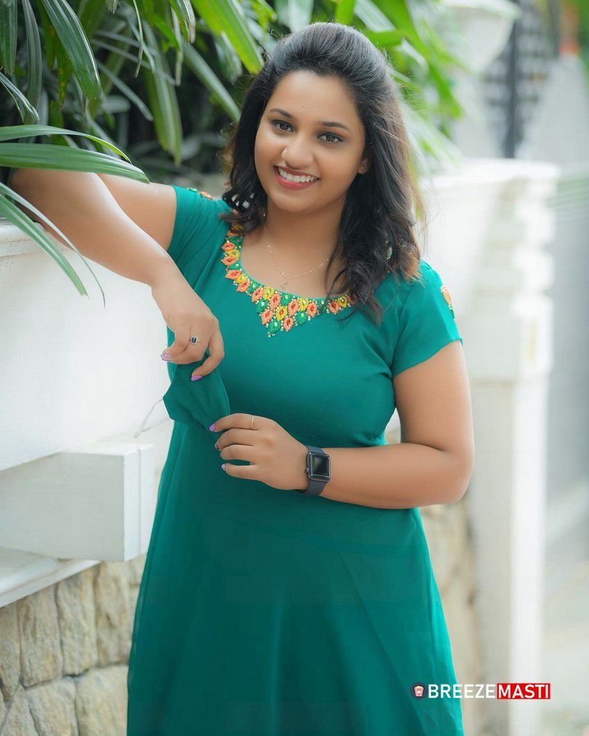 Pratheeksha G Pradeep Age, Family, Husband, Serial, Biography, Wiki 3 Pratheeksha G Pradeep Actress Photos