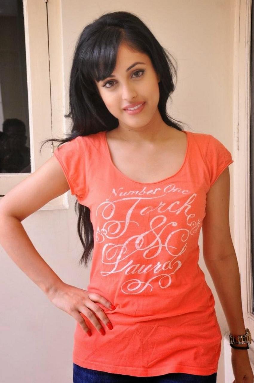 Priya Banerjee Age, Family, Height, Husband, Movies, Biography 3 Priya Banerjee Actress Images