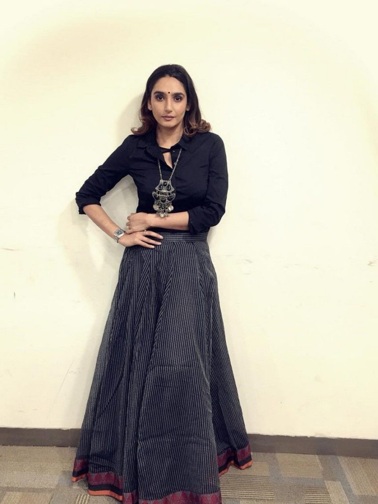 Ragini Dwivedi Age, Family, Husband, Movies, Biography - BREEZEMASTI