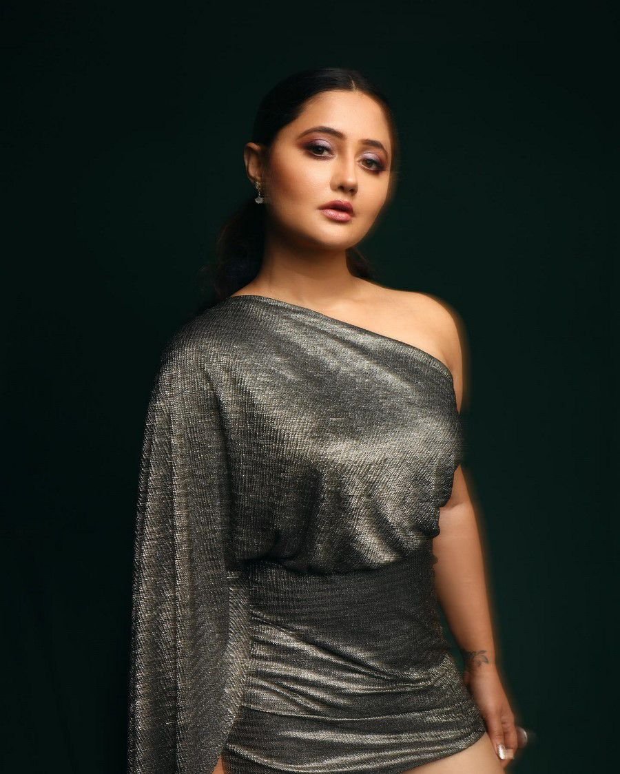Rashami Desai Age, Family, Husband, Serial, Biography 3 Rashami Desai Actress Photoshoot