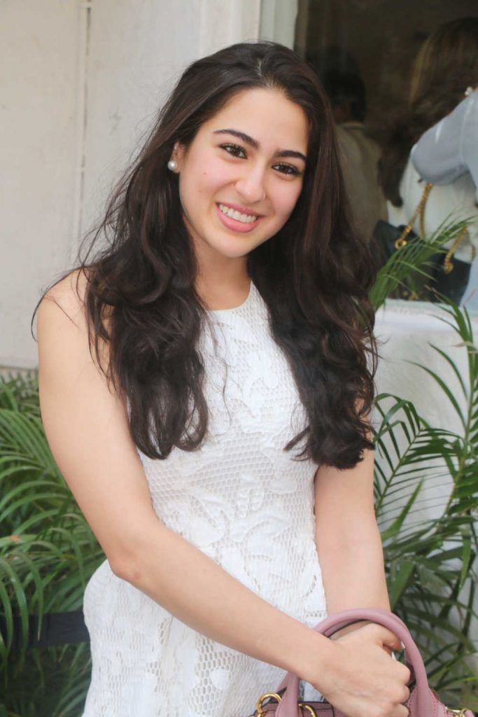 Sara Ali Khan Age, Family, Husband, Diet, Movies, Biography 4 Sara Ali Khan Bollywood Actress Stills (5)
