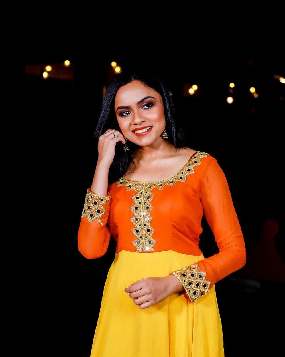 Seethalakshmi Hariharan Age, Family, Movies, Biography 2 Seethalakshmi Hariharan Actress Pics (1)