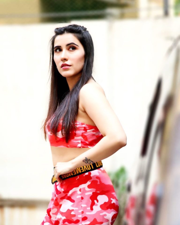 Sheena Bajaj Age, Family, Husband, Net Worth, Serial, Biography ...