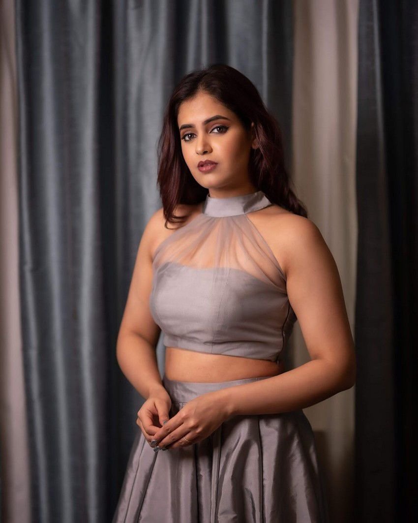 Shruti Prakash Age, Family, Husband, Movies, Biography 3 Shruti Prakash Images