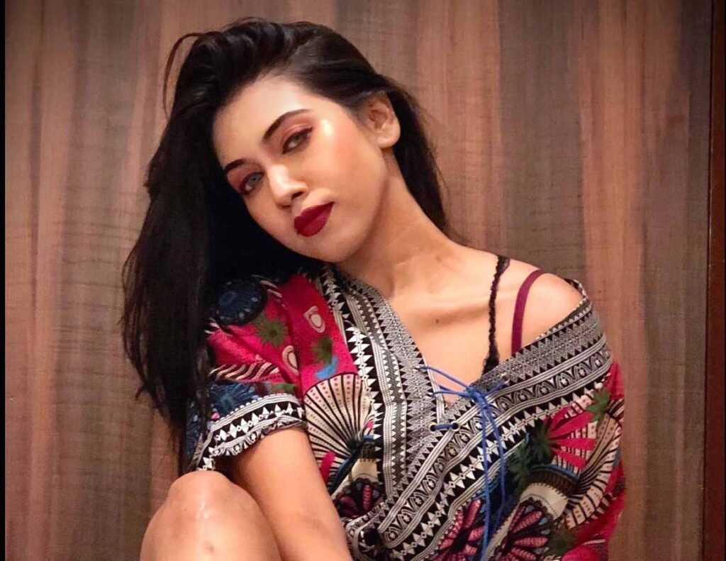 Simran Khan Web Series, Age, Family, Movies, Husband, Biography 1 Simran Khan Web Series, Age, Family, Movies, Husband, Biography
