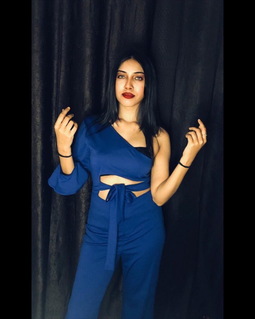 Simran Khan Web Series, Age, Family, Movies, Husband, Biography 2 Simran Khan Actress Photos