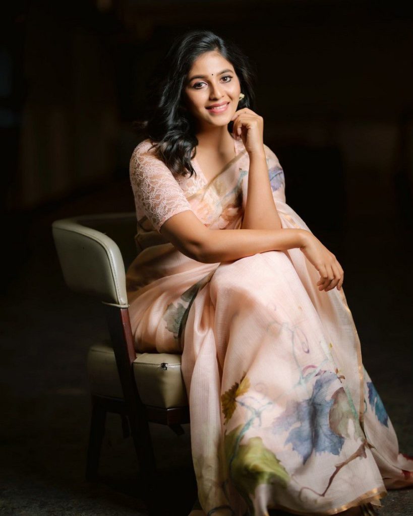Anjali (Actress) Age, Family, Husband, Movies, Biography - BREEZEMASTI