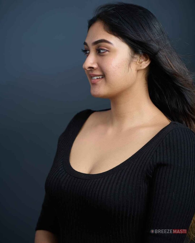 Teja Lakshmi Jayan (Kunjatta) Age, Parents, Movies, Biography, Wiki 3 Teja Lakshmi Jayan Actress Photos