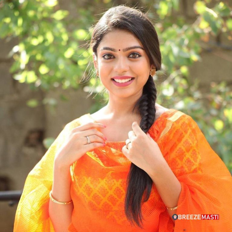 Varsha Bollamma Age, Family, Height, Movies, Biography - BREEZEMASTI