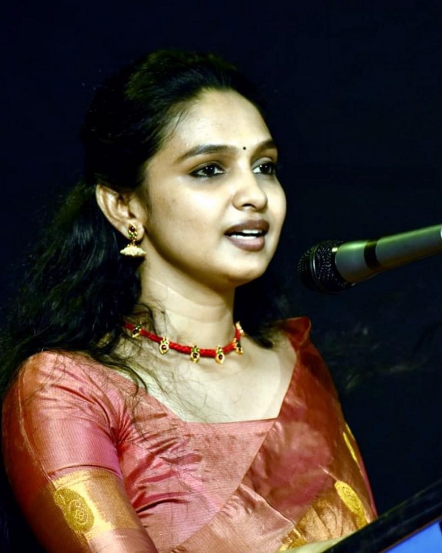 Vrindha Menon Age, Family, Husband, Movies, Biography 4 Vrindha Menon Actress Images