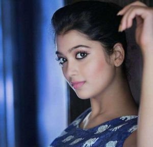 Digangana Suryavanshi Age, Family, Movies, Serial, Biography 2 Actress Digangana Suryavanshi Photos