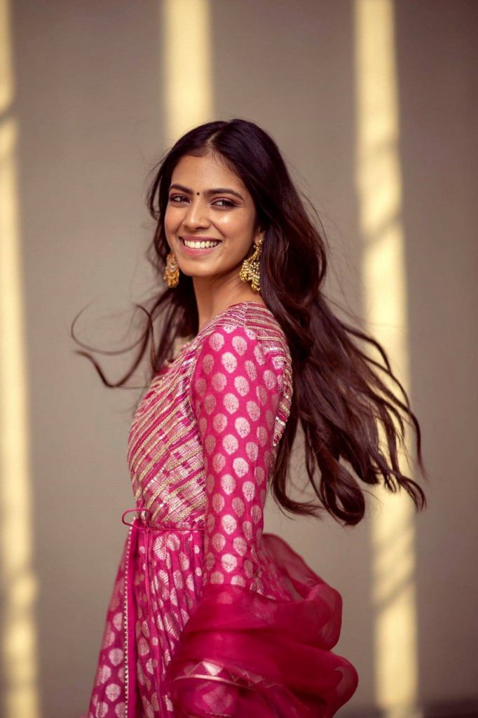 Malavika Mohanan Age, Height, Family, Movies, Biography - BREEZEMASTI